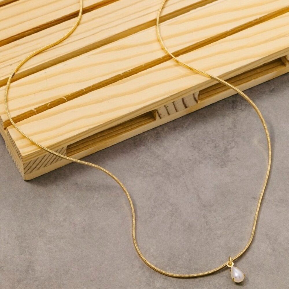 1 LEFT!!! LYRA GOLD SNAKE CHAIN TEAR DROP PEARL NECKLACE